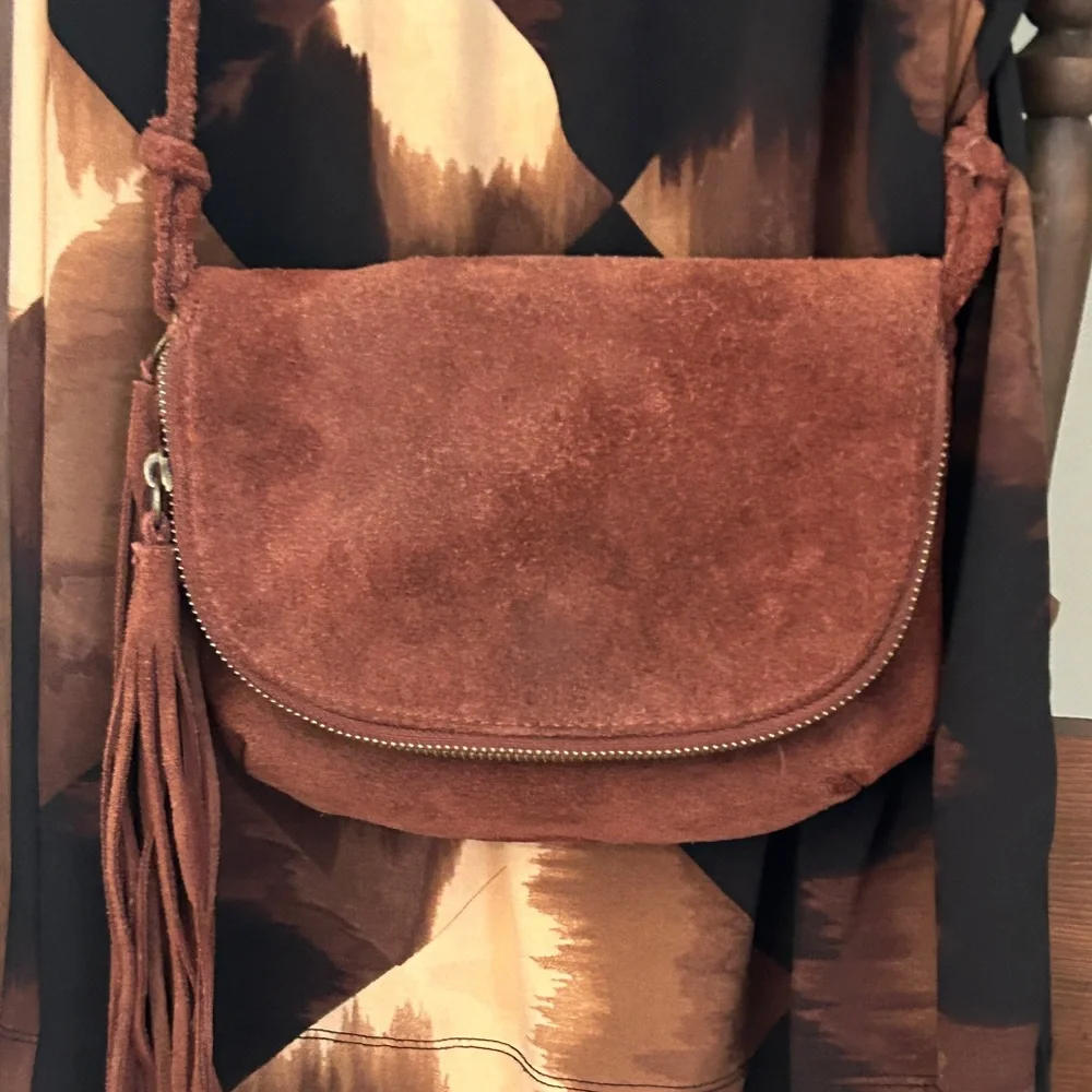 Festival Genuine Leather Brown Suede Crossbody Bag Perfect Concert Bag - Picture 5 of 14